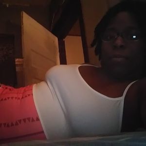 Meet your Posher, Cynthia